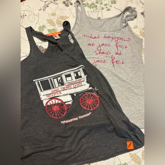 2 New Orleans tank tops M - Picture 1 of 5